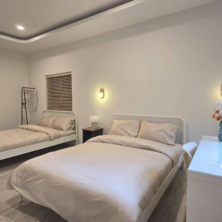 Wang Lang Hostel Bangkok Exterior photo