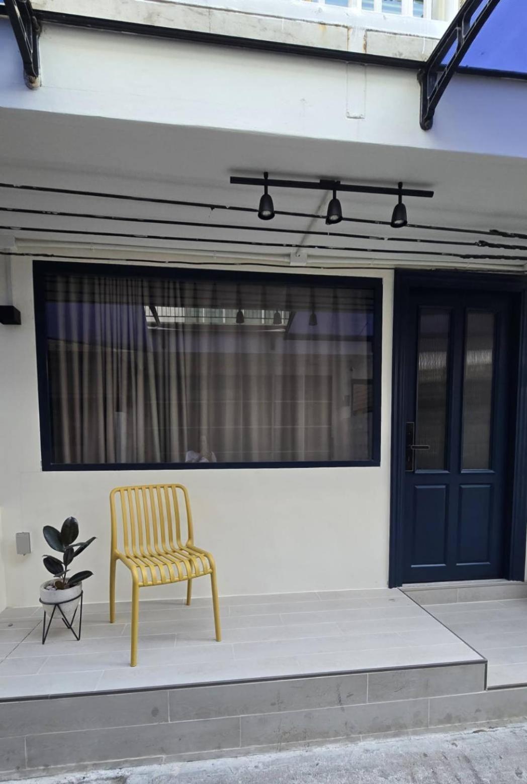Wang Lang Hostel Bangkok Exterior photo
