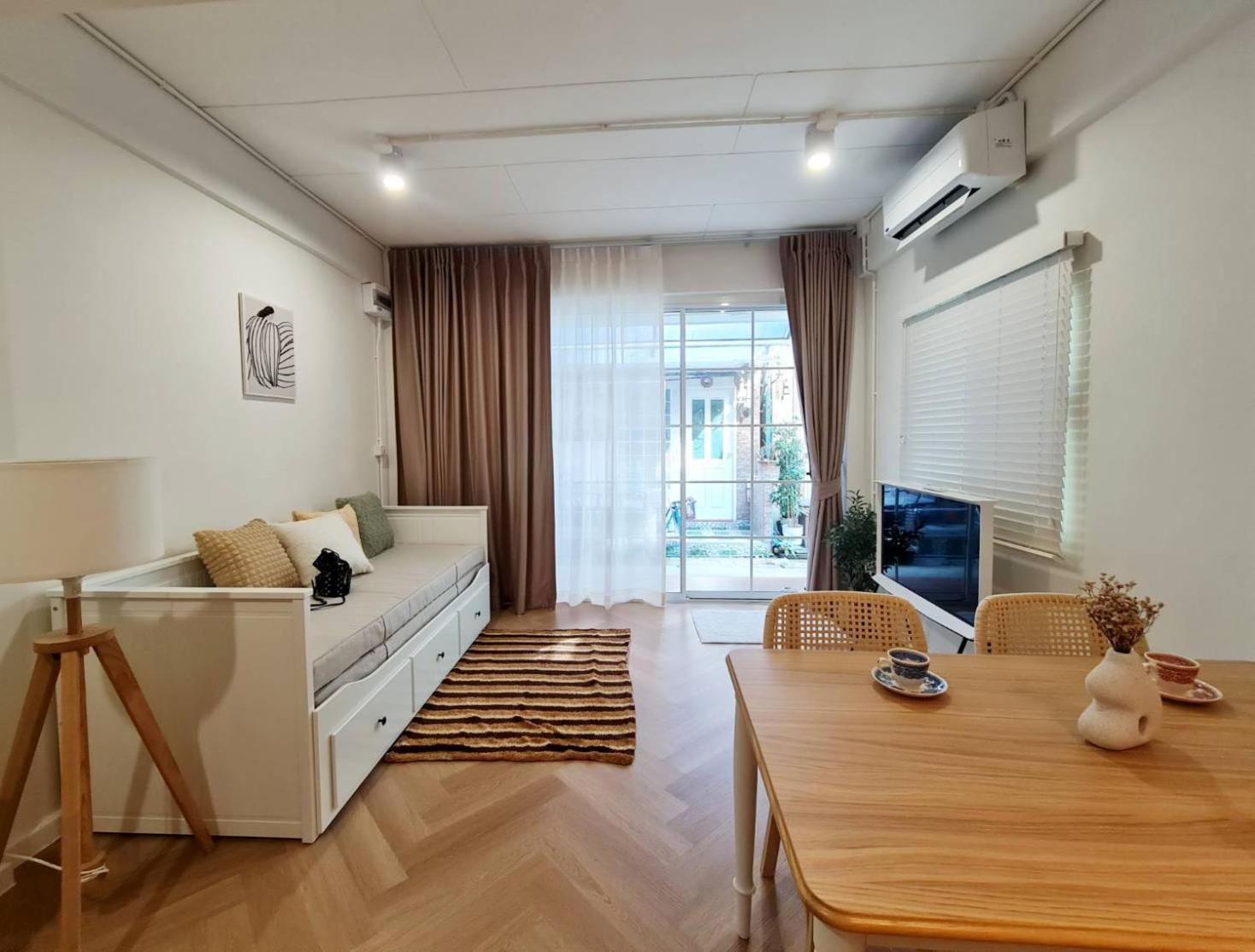 Wang Lang Hostel Bangkok Exterior photo